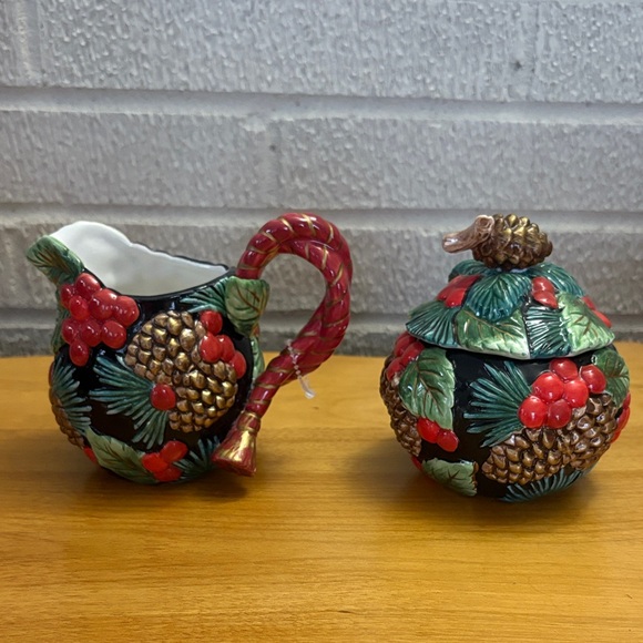 Fitz and Floyd Other - Fitz and Floyd Holiday Pine Sculpted Creamer and Sugar bowl SET with lid EUC